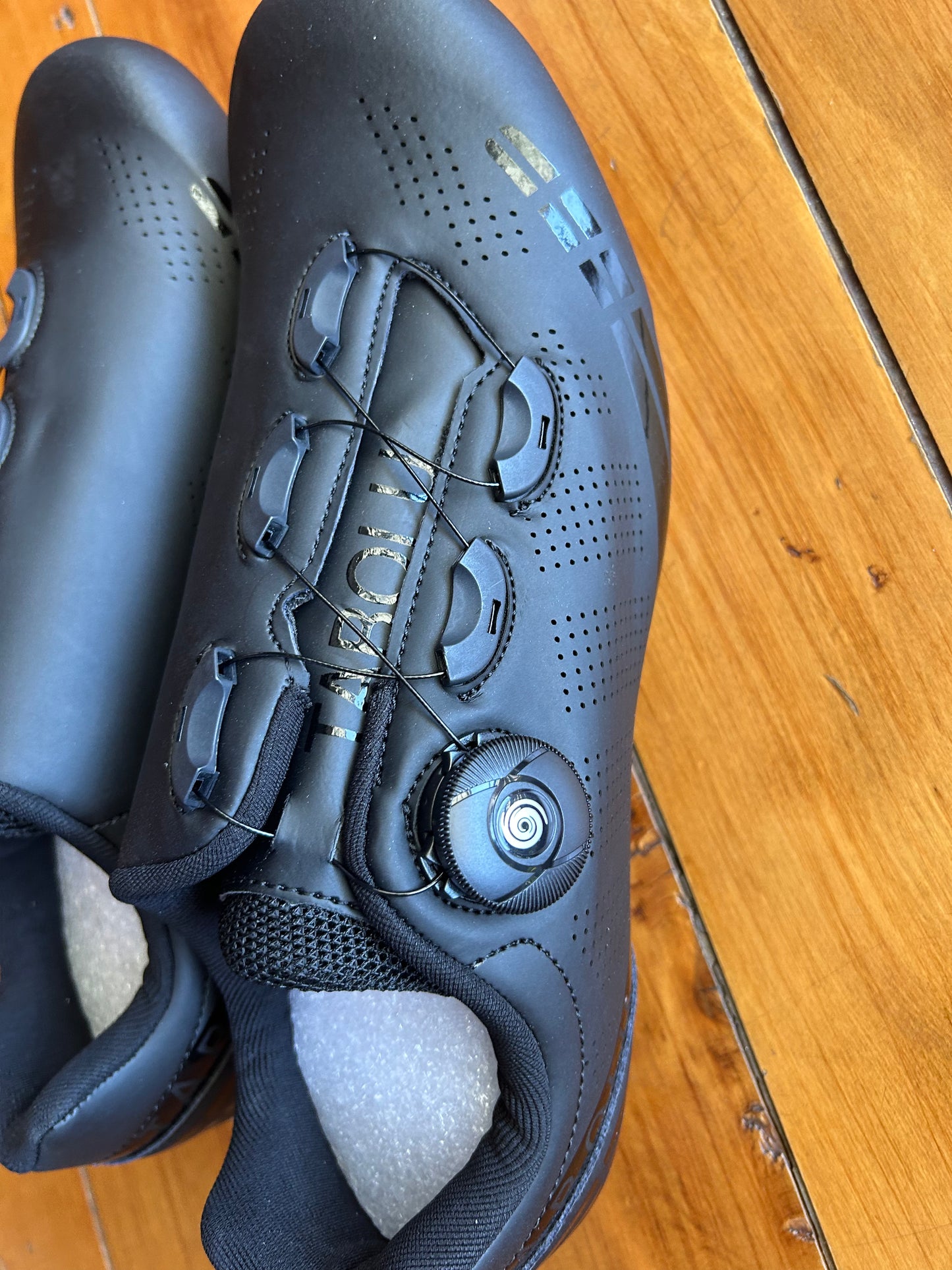 Tabolu V2 Cycling shoes (NEW)
