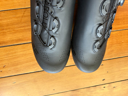 Tabolu V2 Cycling shoes (NEW)