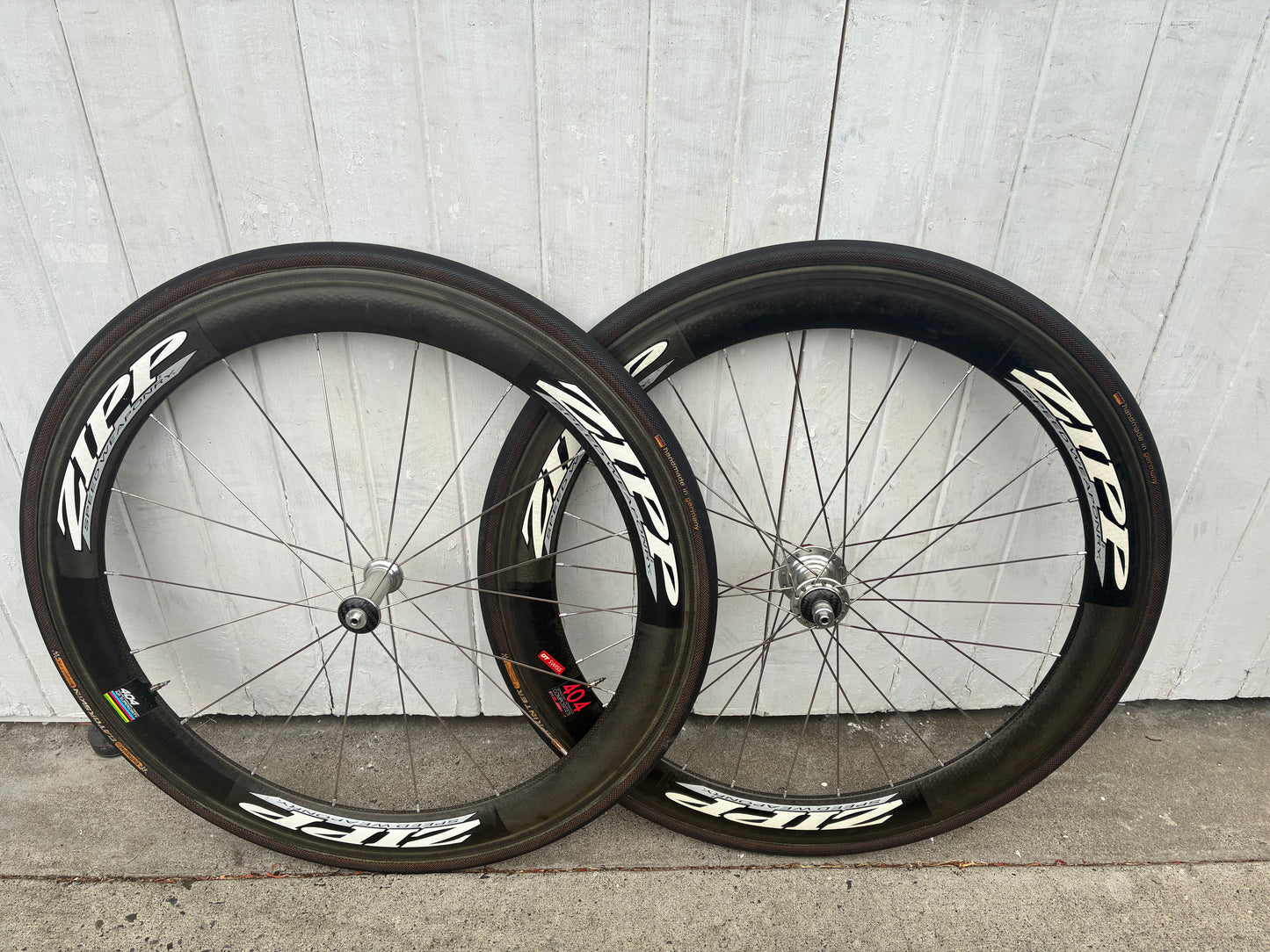Zipp 404 - 10 Spd Carbon Tubs