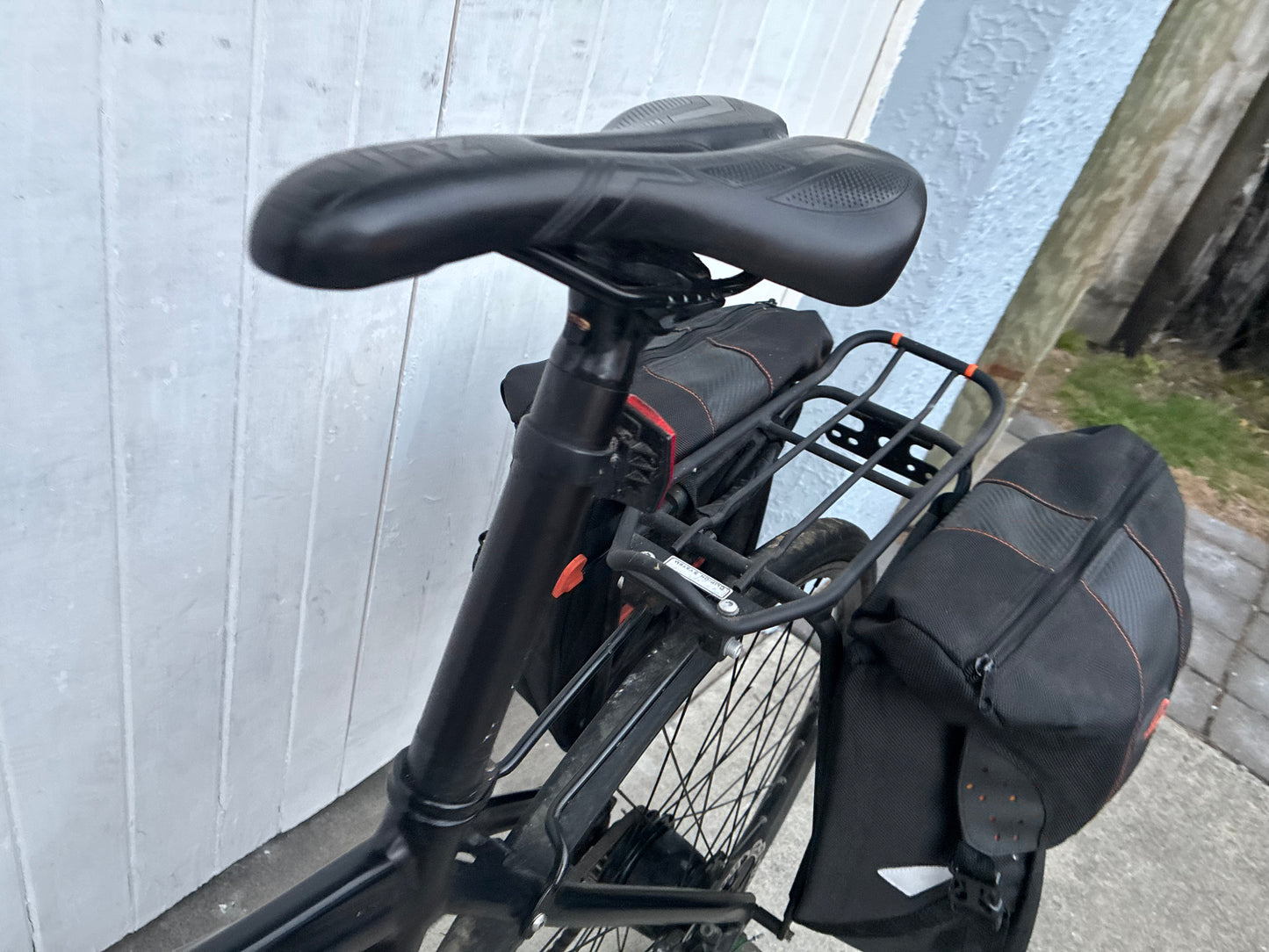 Avanti Inc. DISC Touring/ Commuter - Large PICK UP TAUPO