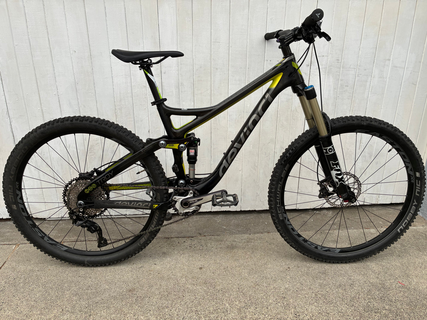 Devinci Troy Carbon 27.5 DISC MTB - Medium
