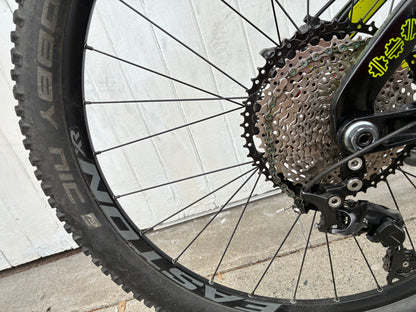 Devinci Troy Carbon 27.5 DISC MTB - Medium