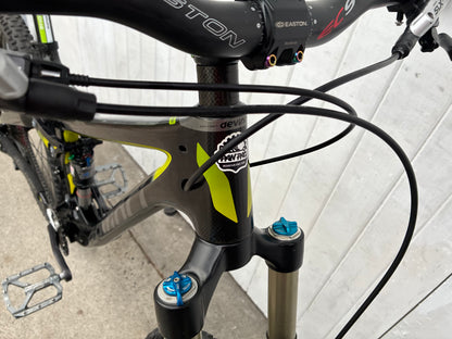 Devinci Troy Carbon 27.5 DISC MTB - Medium