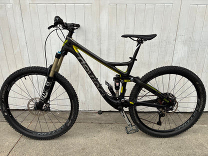 Devinci Troy Carbon 27.5 DISC MTB - Medium