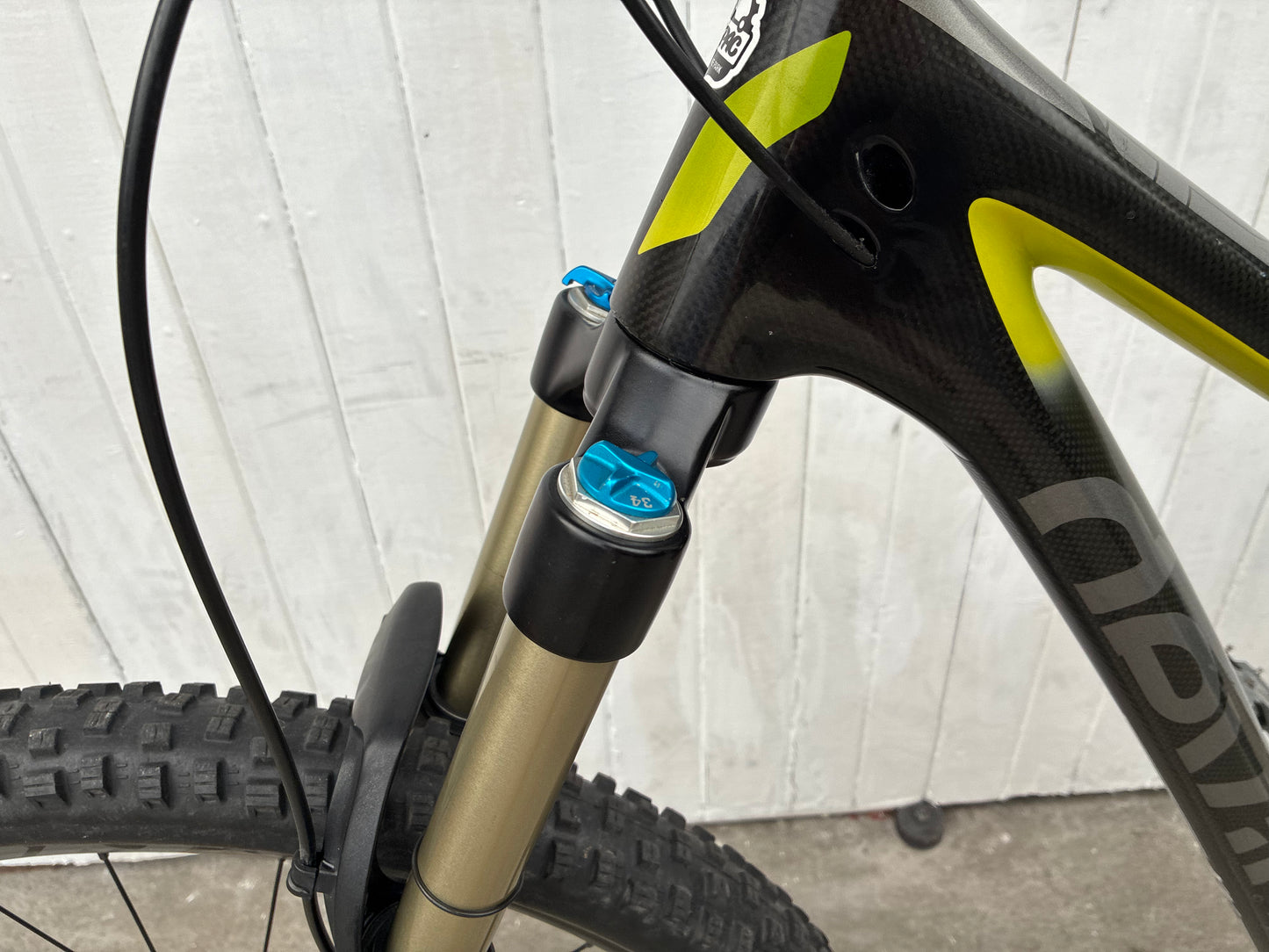 Devinci Troy Carbon 27.5 DISC MTB - Medium