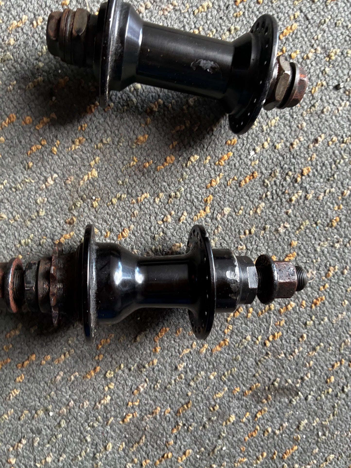 Track hubs (used)