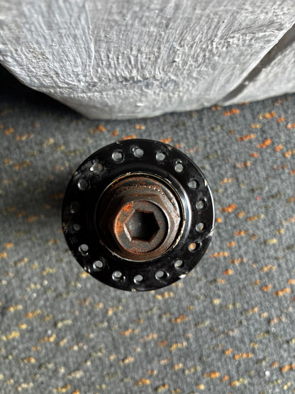 Track hubs (used)