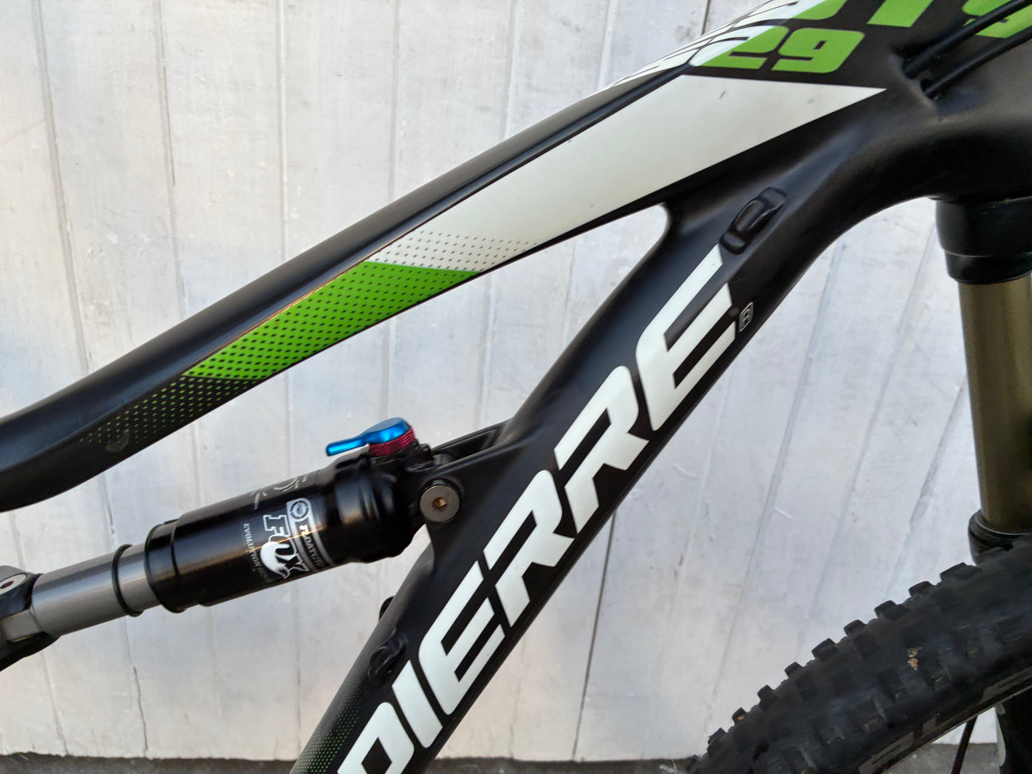 Lapierre Zesty TR529 Carbon 29er DISC MTB - Small