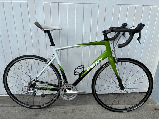 Giant Defy (10 Spd 105/Sora) - Large