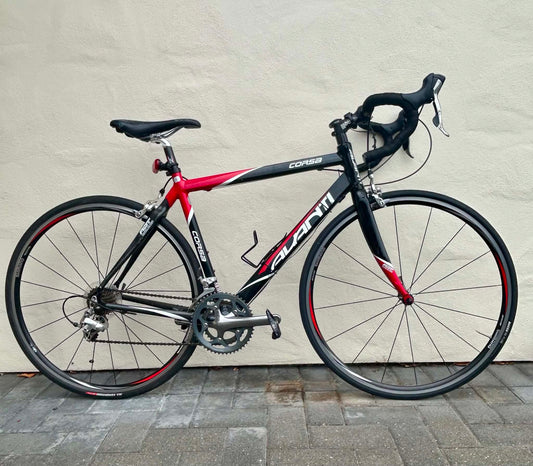 Avanti Corsa (105/Ultegra) - Medium (PICK UP HAWKES BAY)