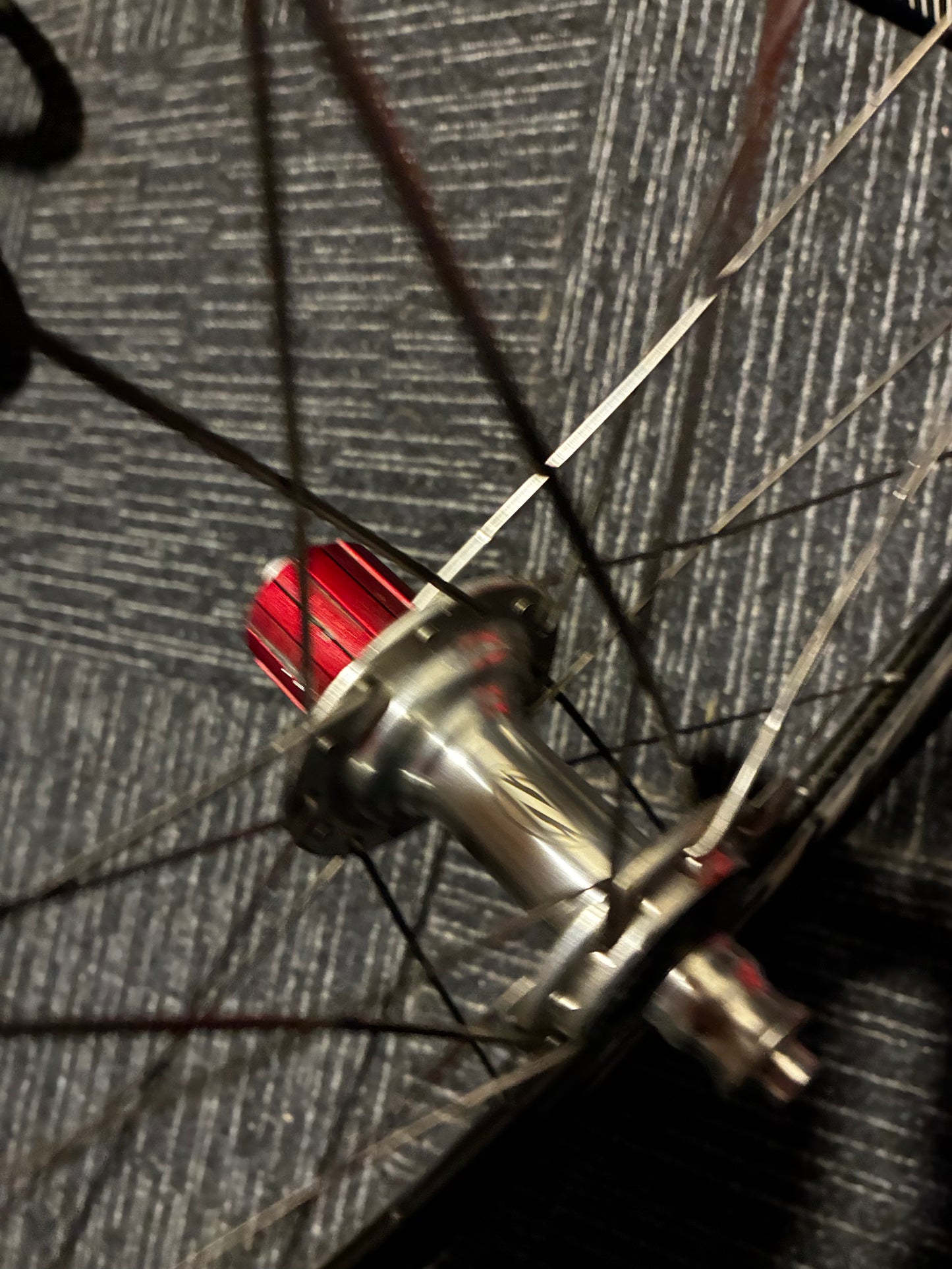 Zipp 404 - 10 Spd Carbon Tubs