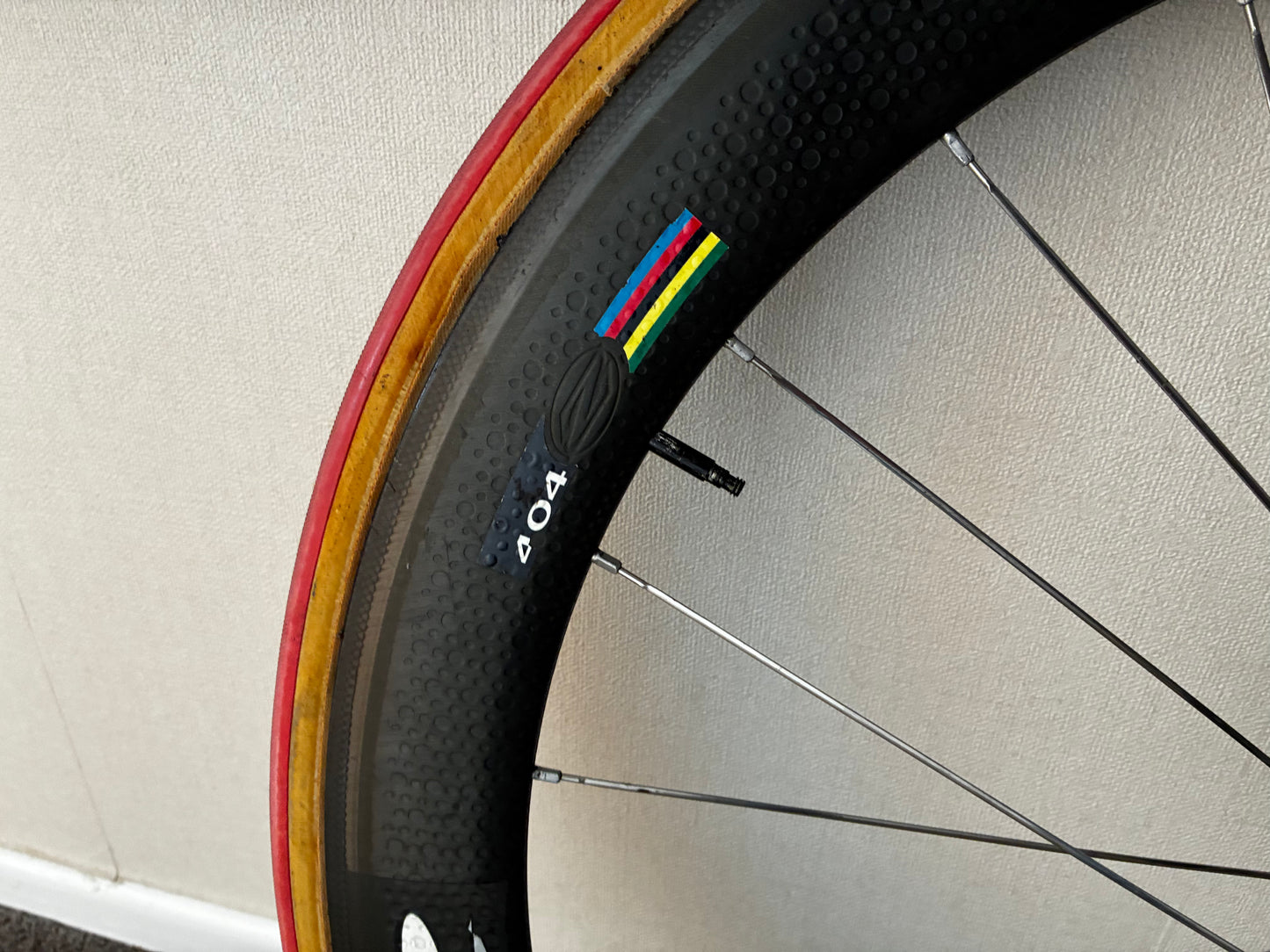 Zipp 404 - 10 Spd Carbon Tubs