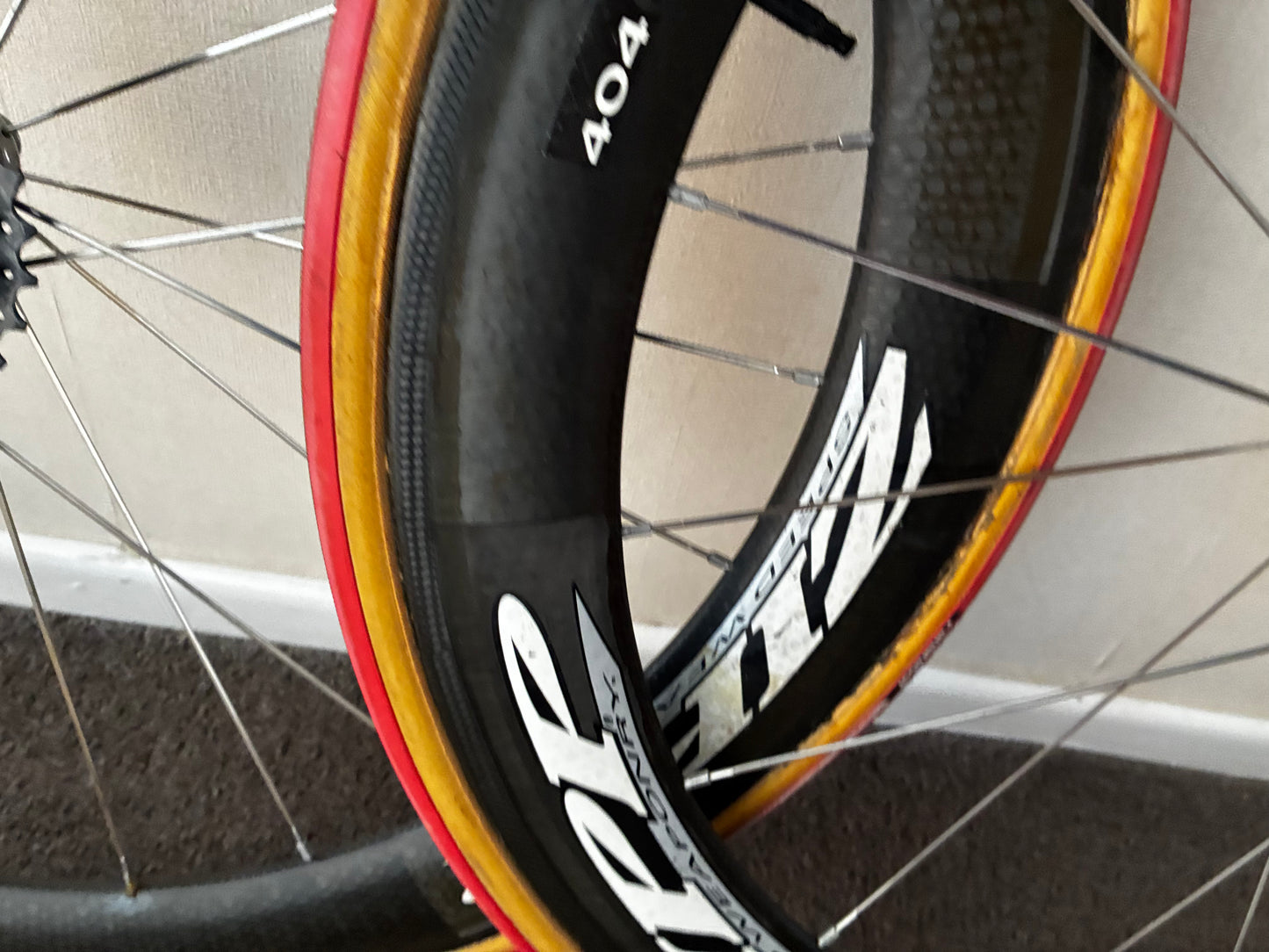 Zipp 404 - 10 Spd Carbon Tubs