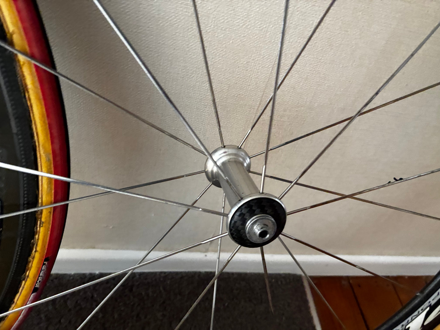 Zipp 404 - 10 Spd Carbon Tubs
