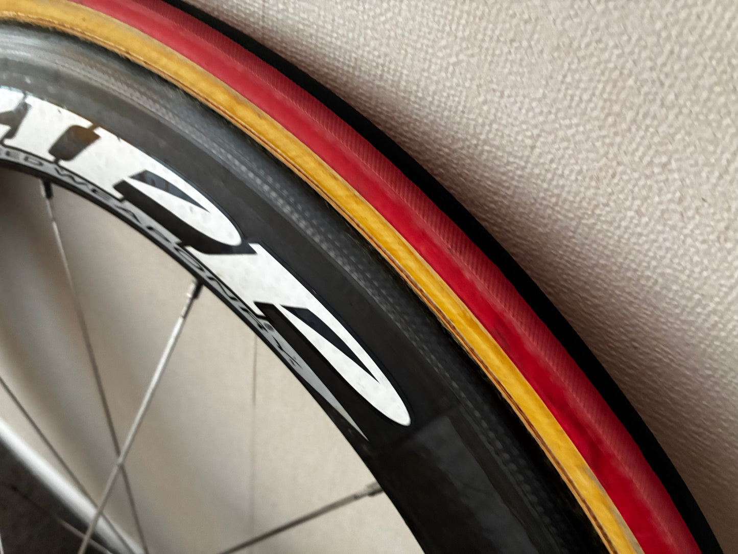 Zipp 404 - 10 Spd Carbon Tubs