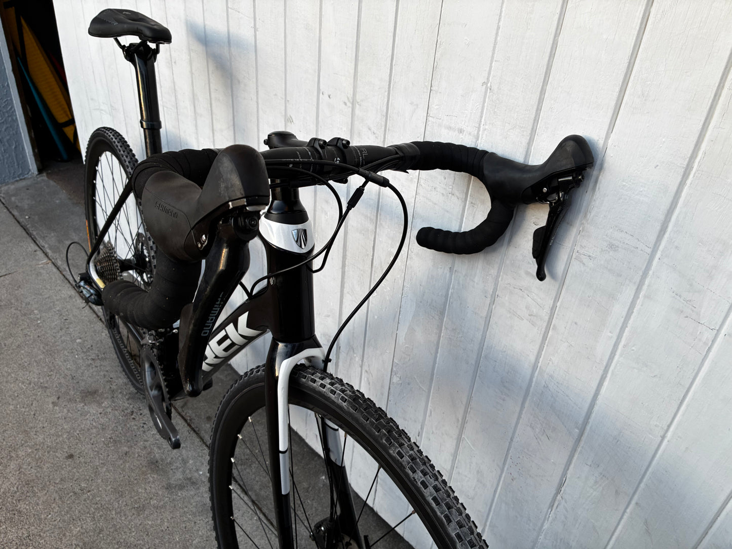 Trek Domane SL5 Carbon Gravel/Road DISC (11 Spd Ultegra) - M