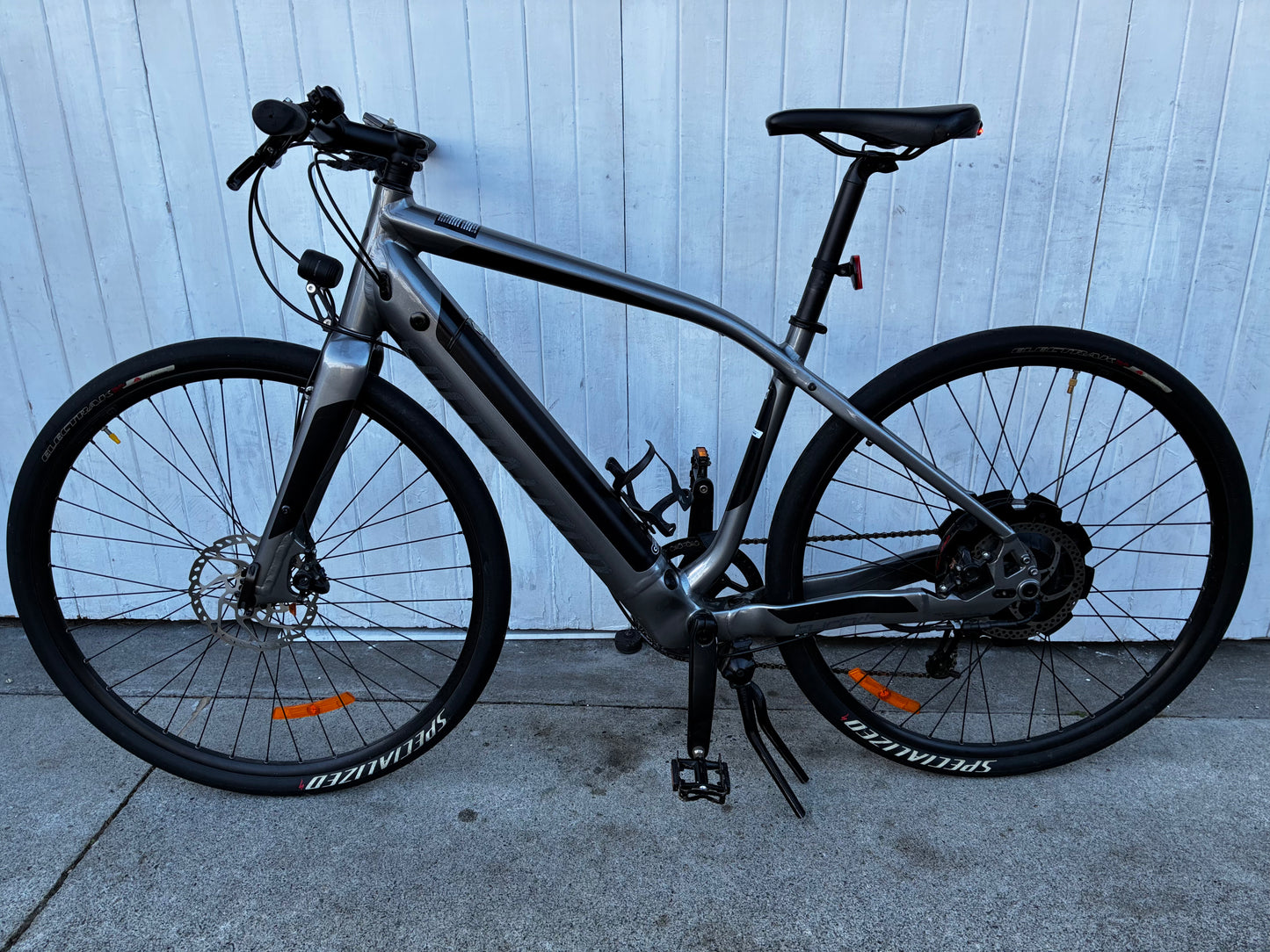 Specialized Turbo Vado E-Bike DISC - Medium