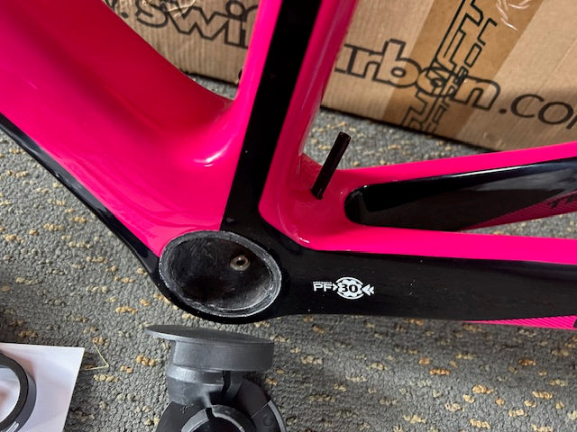 Swift U-Vox Team Issue Road FRAMESET - S/M (NEW)