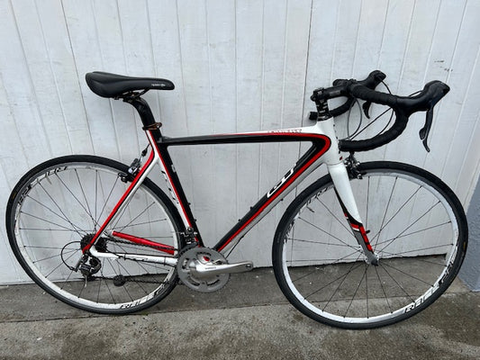 GT Expert (Ultegra) - Medium