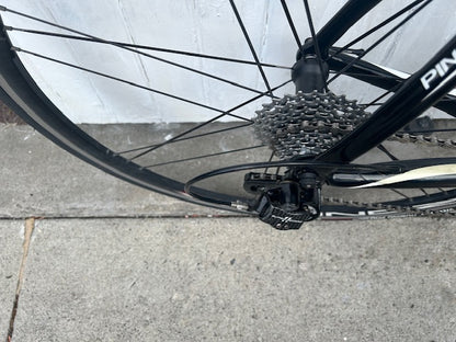 Pinarello Dogma 2 60.1 (11 Spd Campag Super Record) - Medium/Large
