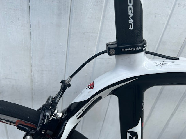 Pinarello Dogma 2 60.1 (11 Spd Campag Super Record) - Medium/Large