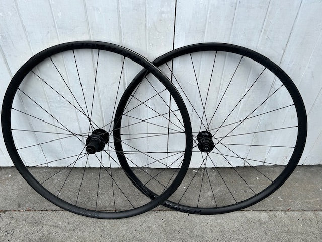 Bontrager Paradigm DISC TLR Wheelset