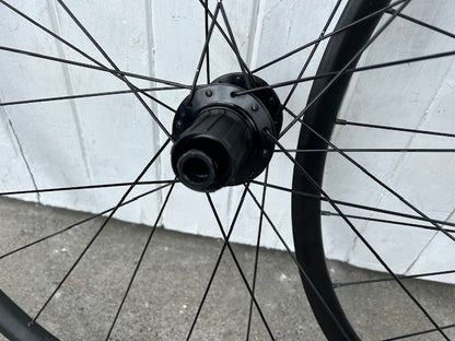 Bontrager Paradigm DISC TLR Wheelset