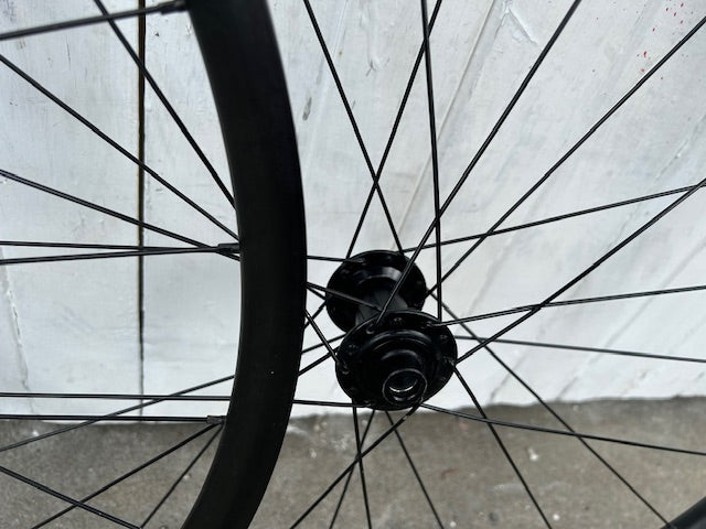 Bontrager Paradigm DISC TLR Wheelset