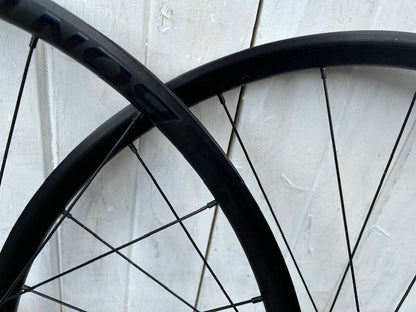 Bontrager Paradigm DISC TLR Wheelset