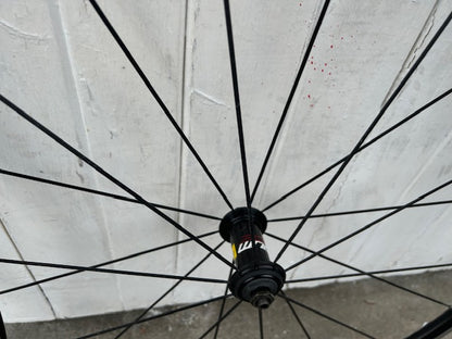 Mavic Aksium Race wheelset (11 Speed)