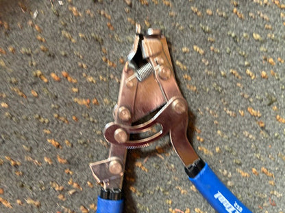 Park Tool BT-2 cable holder