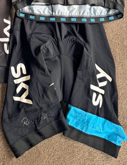 Rapha Cycling Kit (Used) - Medium