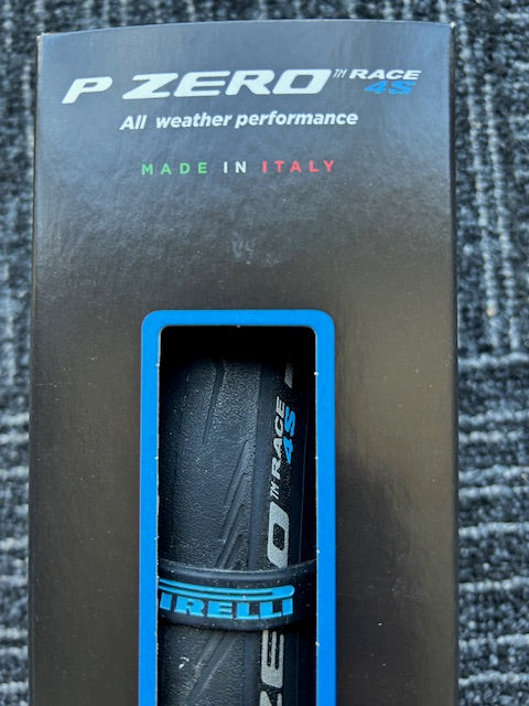 Pirelli P Zero Race 4S - Road Tyre EA (tubed)