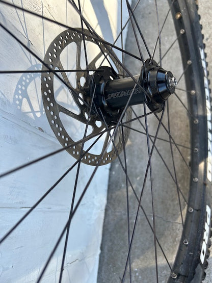 Mavic 317 26" MTB DISC Front QR Wheel (only one wheel)