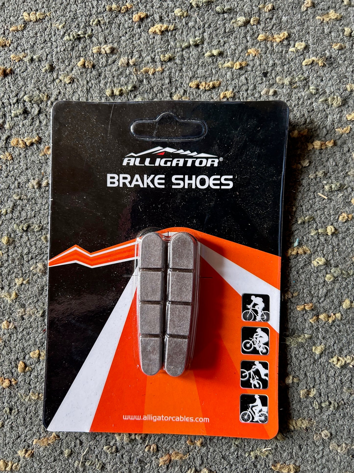 Alligator Carbon Pads - one pair (NEW)