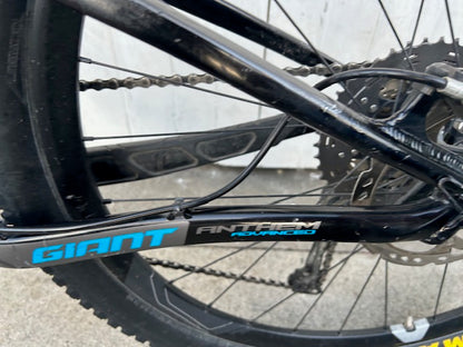 Giant Anthem Carbon 27.5 MTB with Giant composite wheels - Large