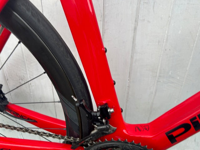 Pinarello Prince DISC (12 Spd Campag Super Record) - M/L