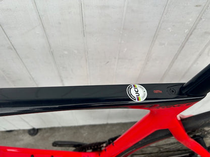 Pinarello Prince DISC (12 Spd Campag Super Record) - M/L