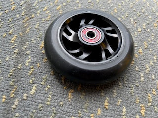 Scooter wheel
