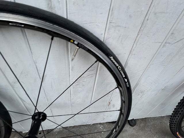 Shimano RS81 Wheelset - 11 Spd