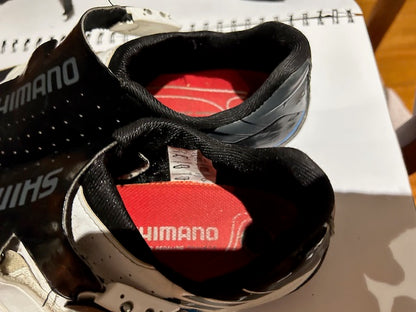 Shimano R171 cycling shoes - Euro 44