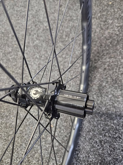 Elitewheels FLOW Carbon Clincher DISC Wheelset - 11 Speed