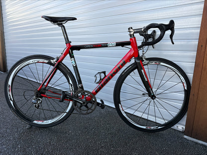 Bianchi 928 (11 Spd Campag Chorus) - Large (PICK UP HAMILTON CENTRAL)